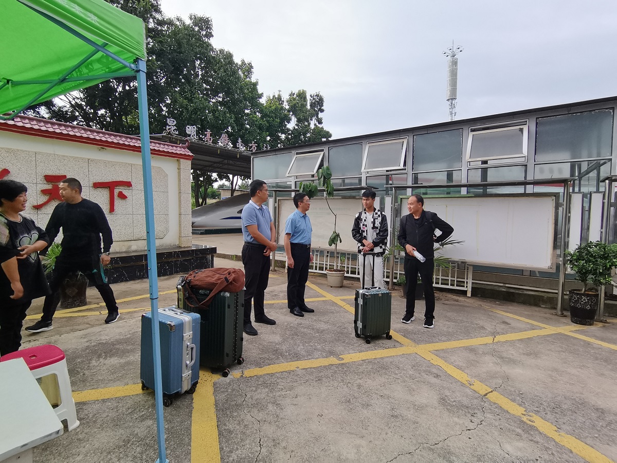 迎新时刻：播种希望，点燃梦想